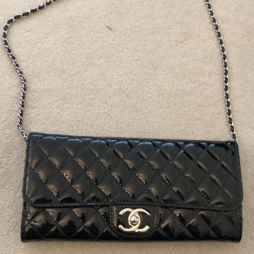 Black patent Chanel wallet/clutch on chain